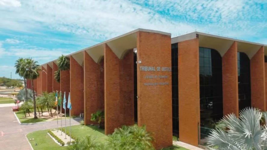 Candidata lactante consegue na Justiça direito de fazer concurso da Prefeitura de Araguaína